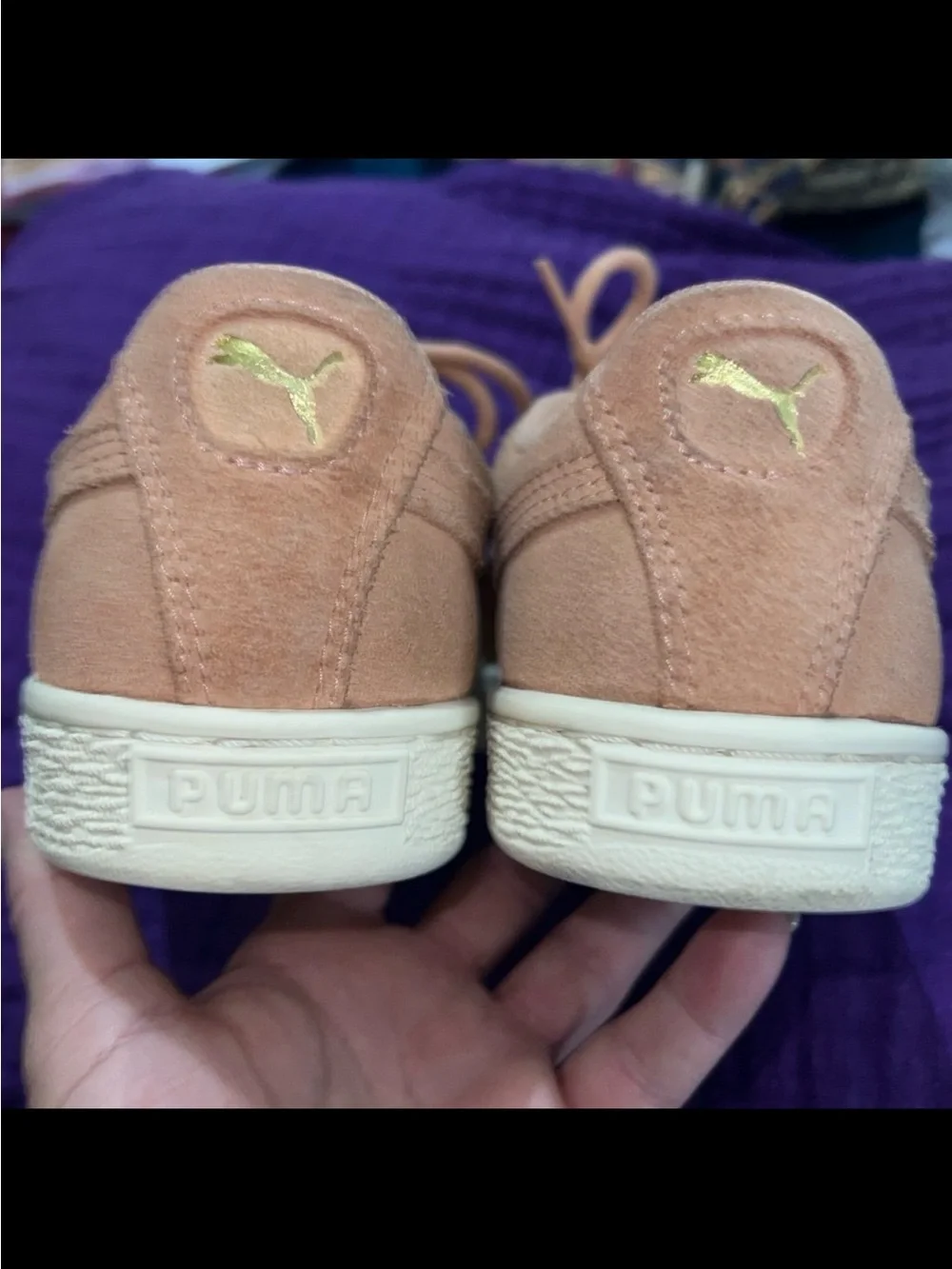 PUMA SUEDE CLASSIC X GOLD CHAIN SNEAKERS IN DUSTY CORAL/PUMA GOLD COLOR//SZ 6.5